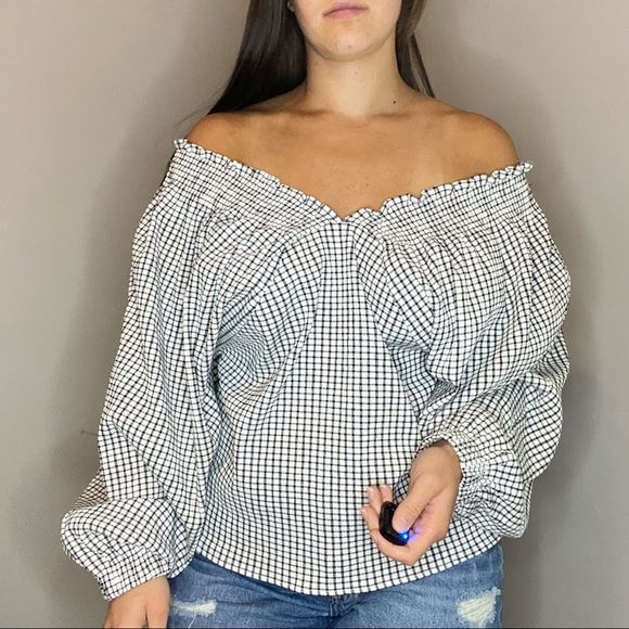 ✨5/$15✨ Zara off the shoulder tunic top size S - Picture 6 of 16